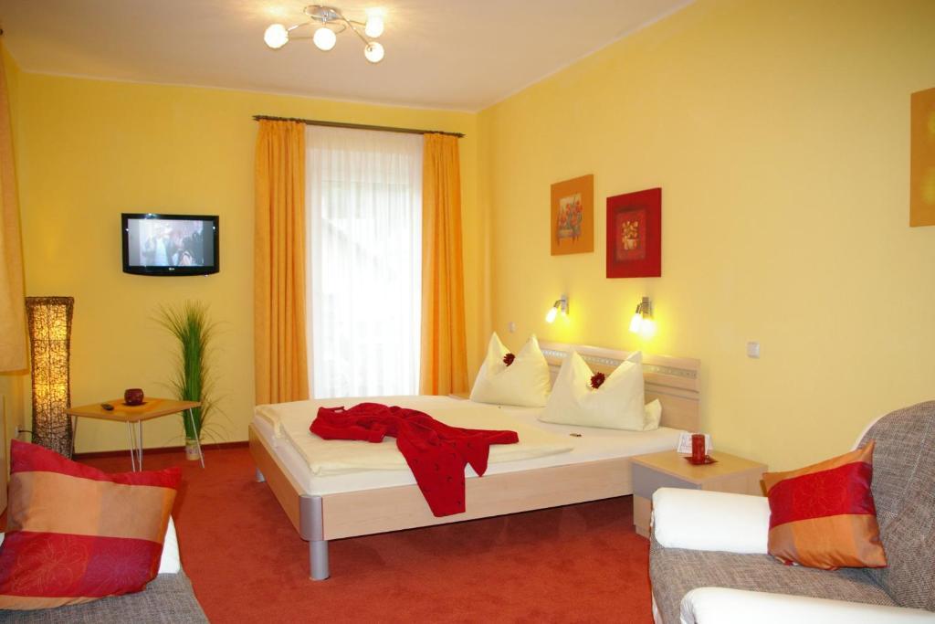 Hotel Heissinger Bad Berneck im Fichtelgebirge Rum bild