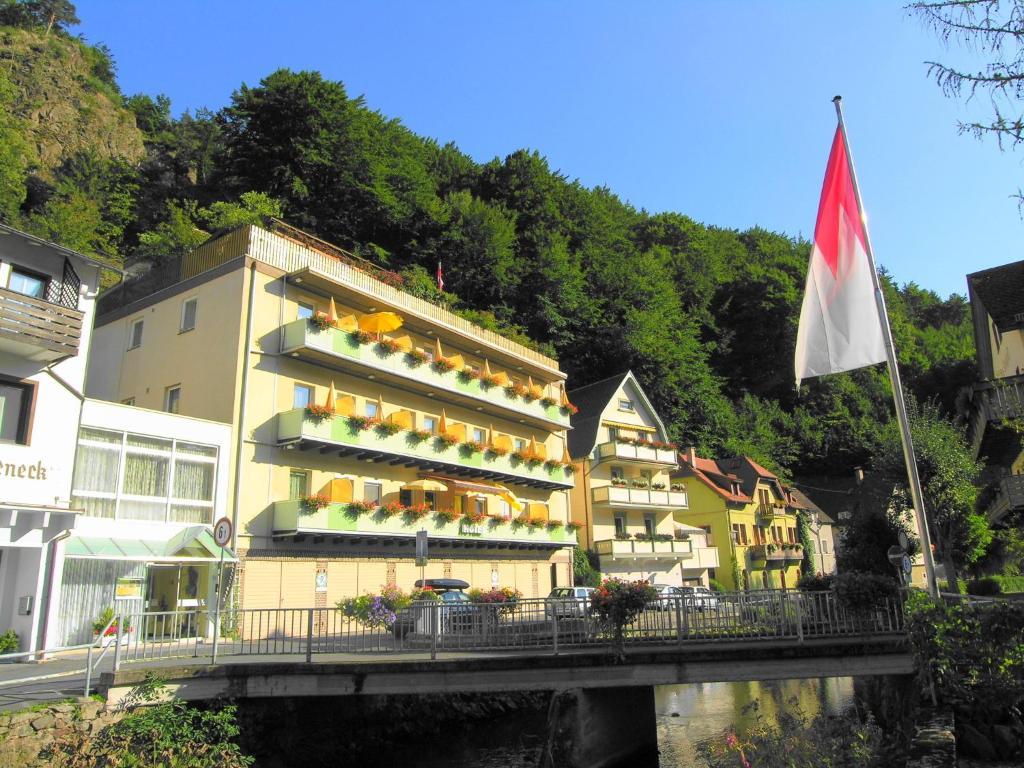 Hotel Heissinger Bad Berneck im Fichtelgebirge Exteriör bild