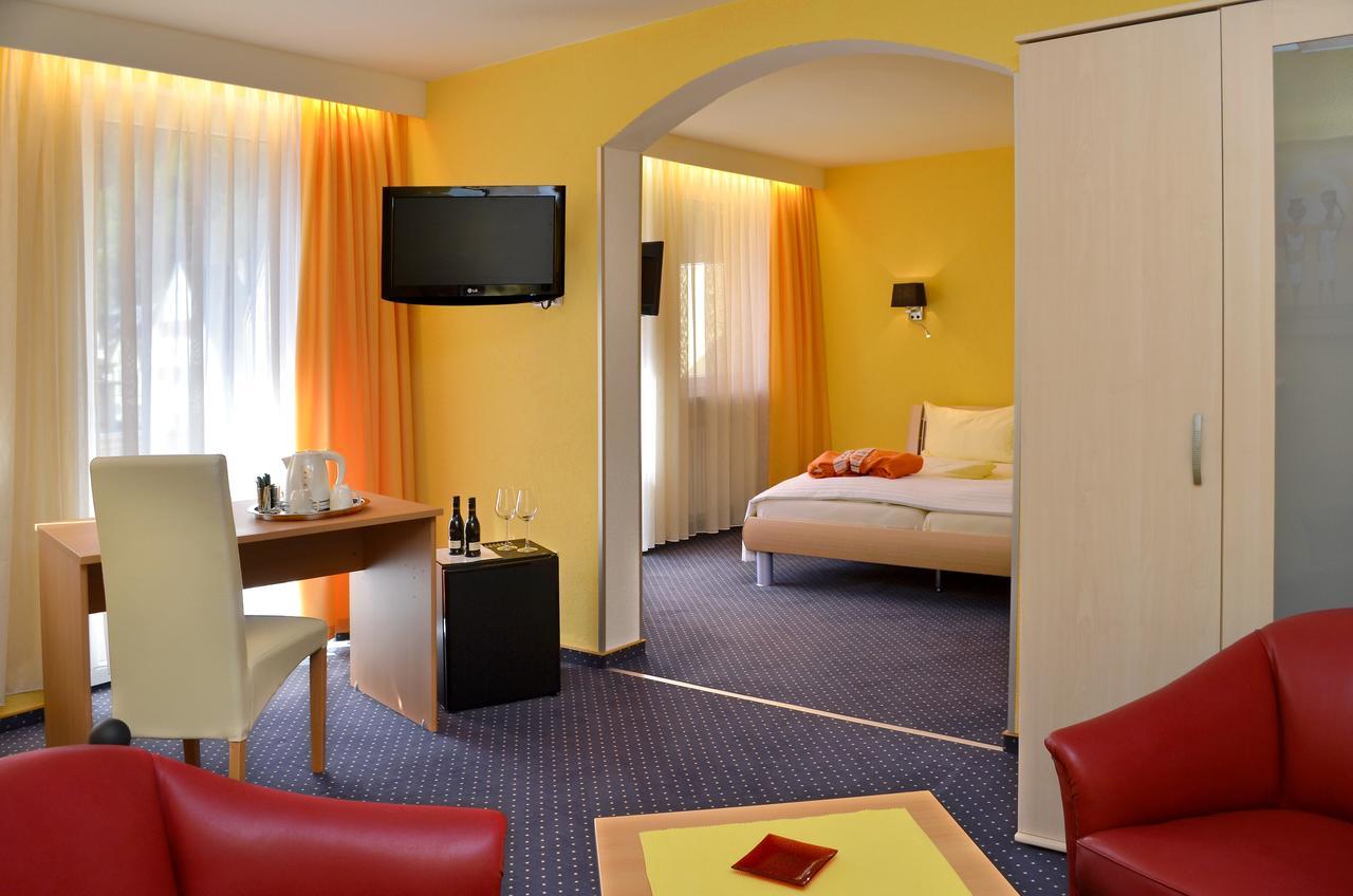 Hotel Heissinger Bad Berneck im Fichtelgebirge Exteriör bild